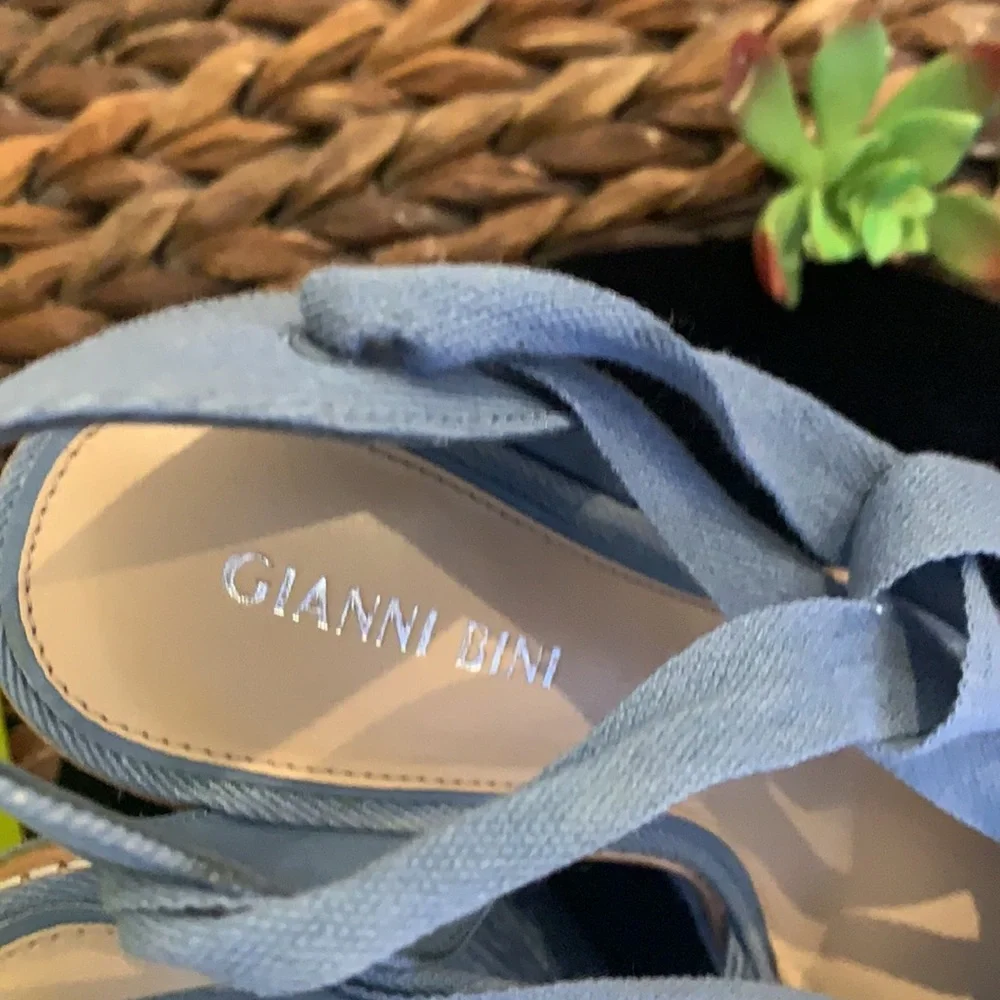Gianni Bini Heels size 7.5 - Picture 5 of 9
